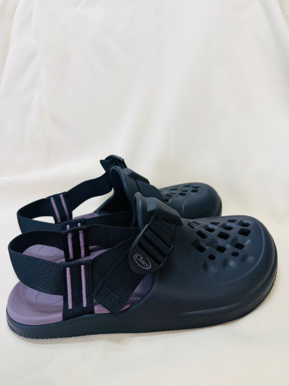 Women’s Chacos chillos clog crocs style slip on comfy camping | 8